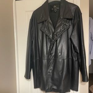 Men’s black leather jacket. Luis Alvear-medium